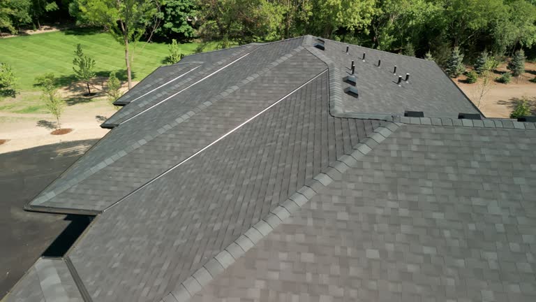 Best Emergency Roof Repair Services  in Columbus, WI